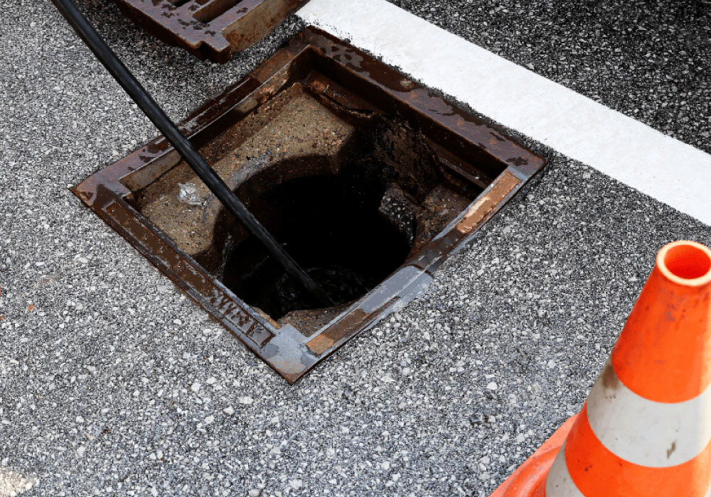 Blocked external gully drain Blackpool - P-trap sediment build-up in gully pot